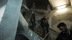 Gomorra S05E06 Fleurs vénéneuses
