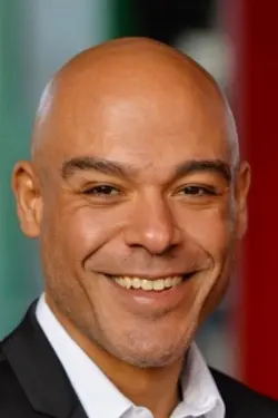 Photo Gordon Thomson