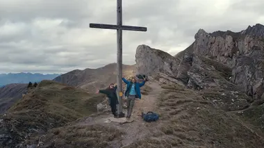GR5 S01E01