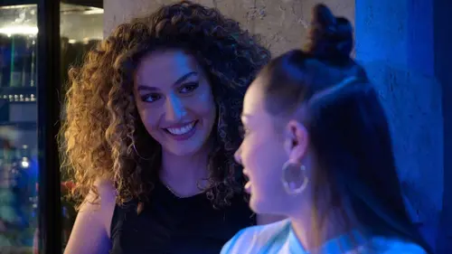 Grand Palais S01E08 Auto-tune