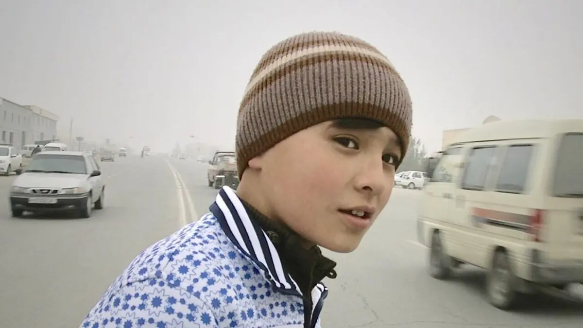 Grandir sur la route de la soie A la force du bras