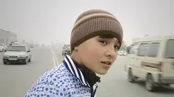 Grandir sur la route de la soie A la force du bras