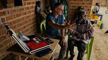 De la brousse africaine au Grand Nord : des médecins pas comme les autres