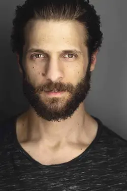 Photo Gregory Connors