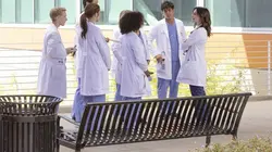 Grey's Anatomy S19E01 Erreur de débutant