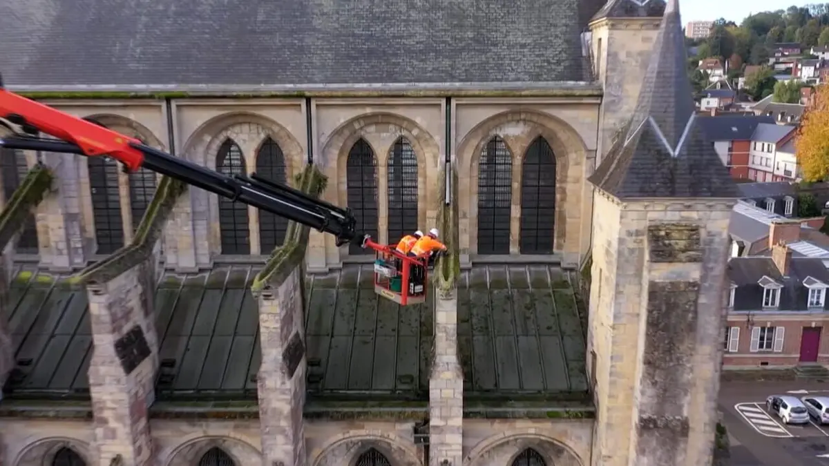 Grues et camions : les géants des chantiers Un nouveau jouet pour l'équipe