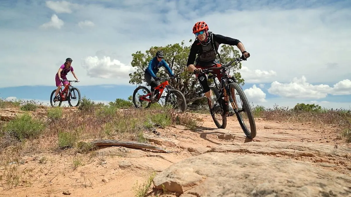 Guides d'aventures Philippe Turbide, guide de vélo de montagne en Utah