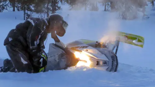 Guides d'aventures S02E00 Éric Dumerac - Escalade de glace