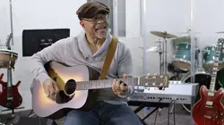 Guitare, une arme à six cordes