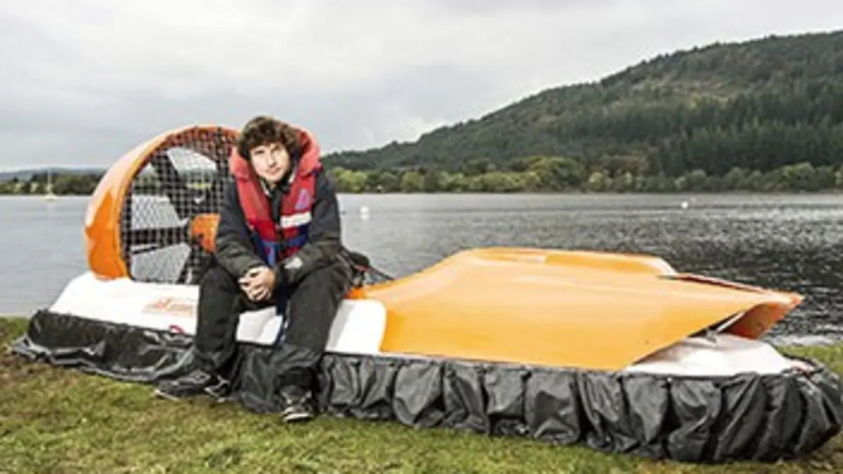 Guy Martin, un champion à l'épreuve de la vitesse S02E03 Hovercraft