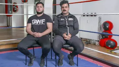 Les catcheurs, champions du show off