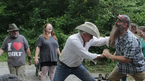Habitations en péril La maison aux 30 000 pneus