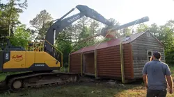 Habitations en péril Inondation, sueur et larmes