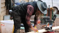 Habitations en péril Les pieds dans la boue en streaming