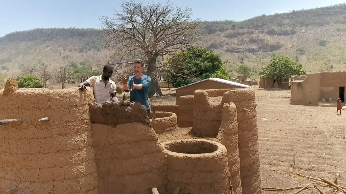 Habiter le monde Togo, les takientas, forteresses de terre
