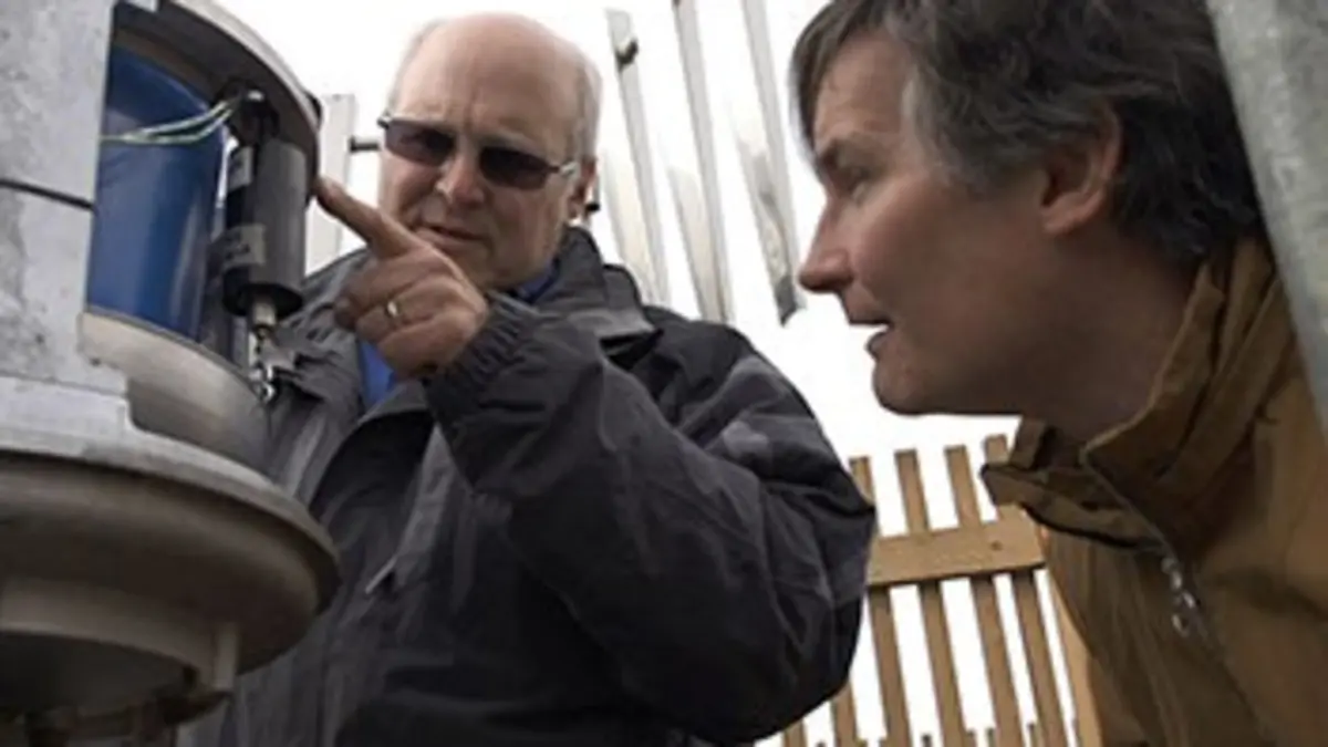 Hacker la planète S01E01 Ouragans