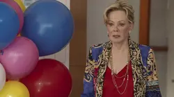 Hacks S04E06 La crise