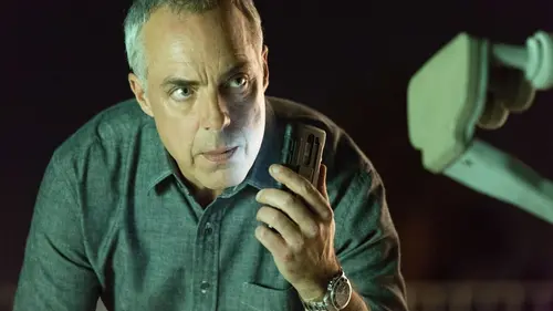 Harry Bosch S03E02 Dieu te voit