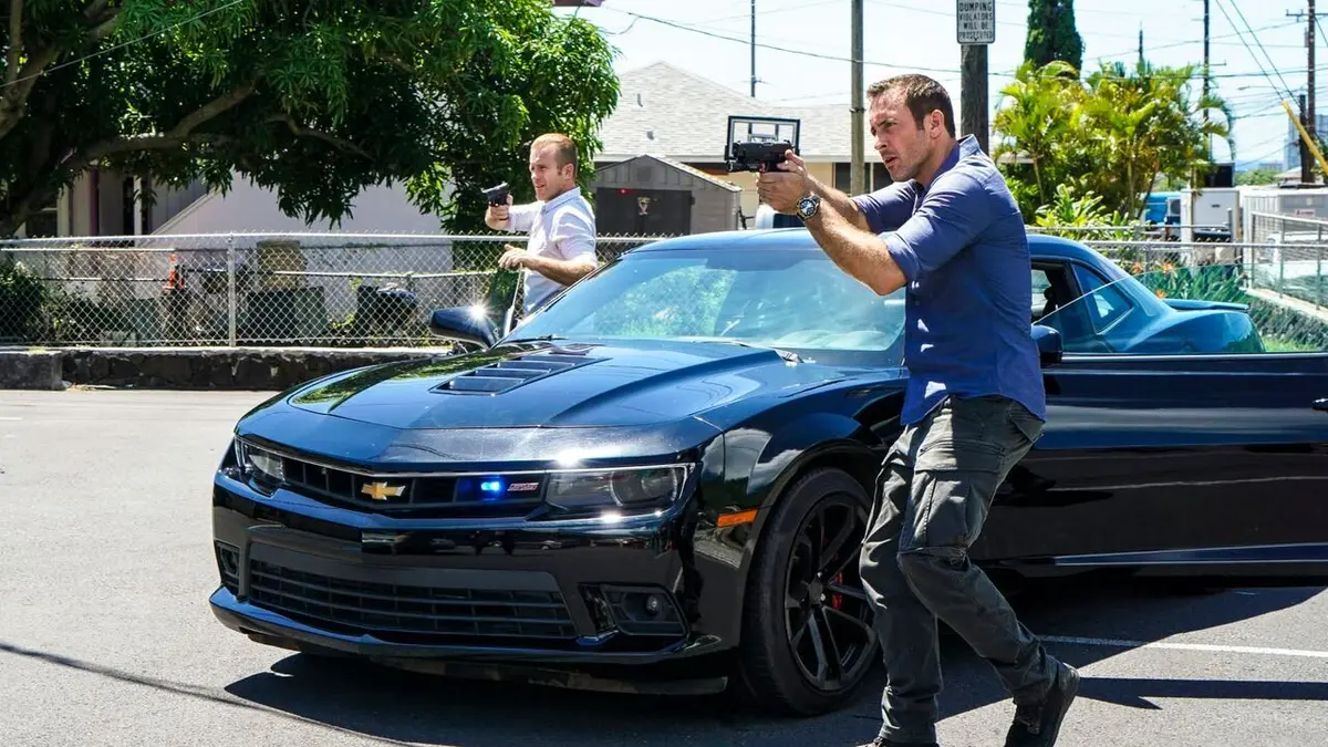 Hawaii 5-0 S09E09 Mai ka po mai ka 'oia'i'o