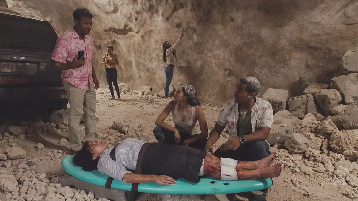 Hawaii 5-0 S10E02 Kuipeia e ka makani apaa