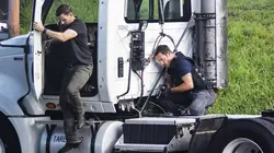 Hawaii 5-0 S07E25 Ua mau ke ea o ka 'aina i ka pono