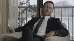 Hawaii 5-0 S09E18 Ai no i ka 'ape he mane'o no ko ka nuk