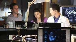 Hawaii 5-0 S01E24 Oia'i'o