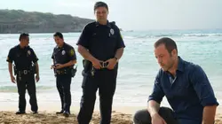 Hawaii 5-0 S09E01 Cocon