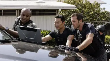Hawaii 5-0 S07E20 Huikau na makau a na lawai'a