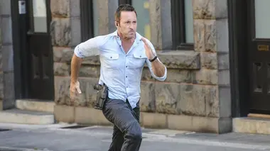 Hawaii 5-0 S10E01 Ua 'eha Ka 'ili I Ka Maka O Ka Ihe