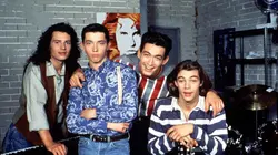 Hélène et les garçons S01E272 Remplacement