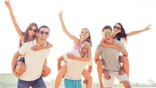 Hélène et les garçons E87 N°87 à 88