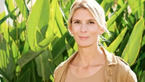 Hélène Gateau présente