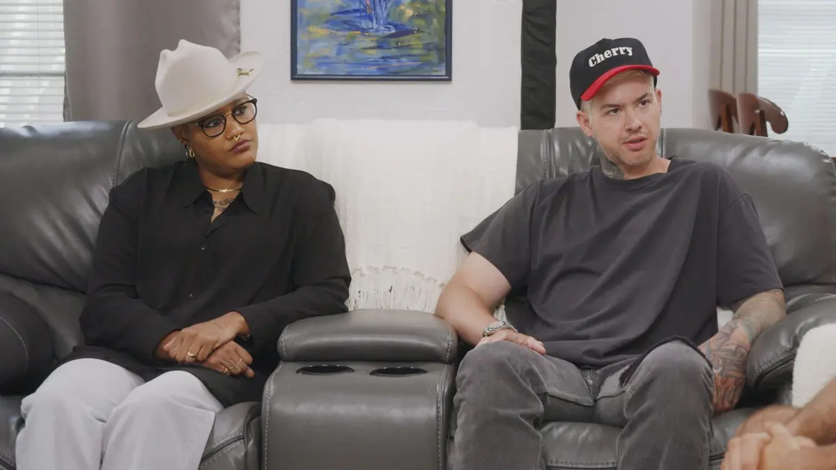 Help! I'm in a Secret Relationship! Zack & Chelsea