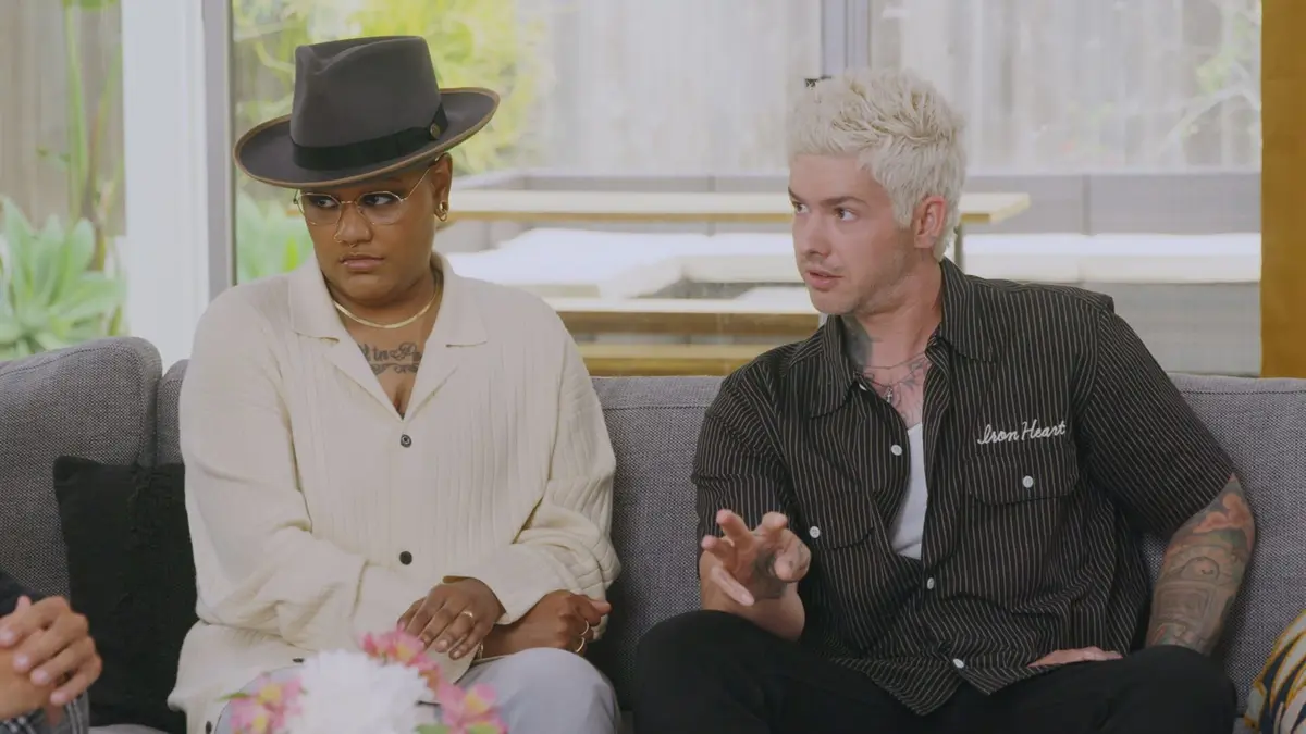 Help! I'm in a Secret Relationship! Kaitlin & Cam