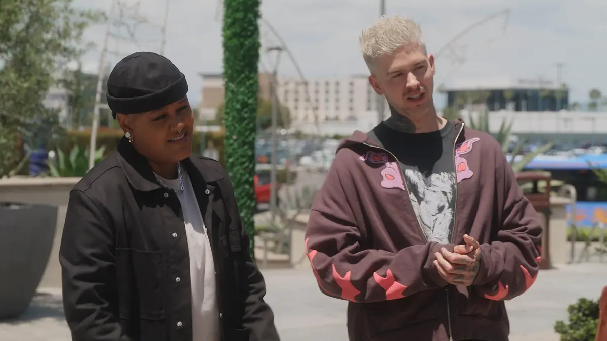 Help! I'm in a Secret Relationship! Joey & Nick