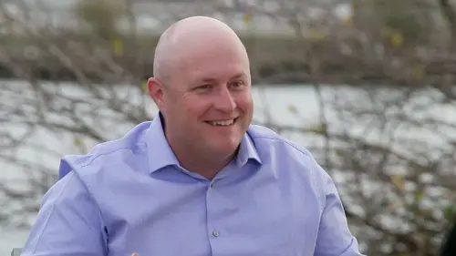 Help! I'm in a Secret Relationship! CJ et Charles