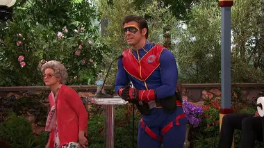 Henry Danger S02E02 Trois filles et un Henry