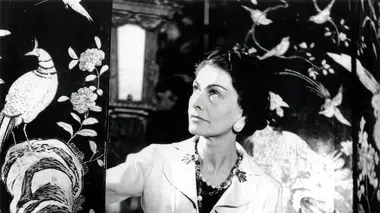 Mademoiselle Coco Chanel : un héritage au parfum de scandale...
