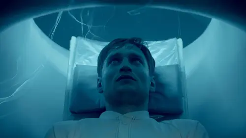Hidden : First Born S01E02 La traque