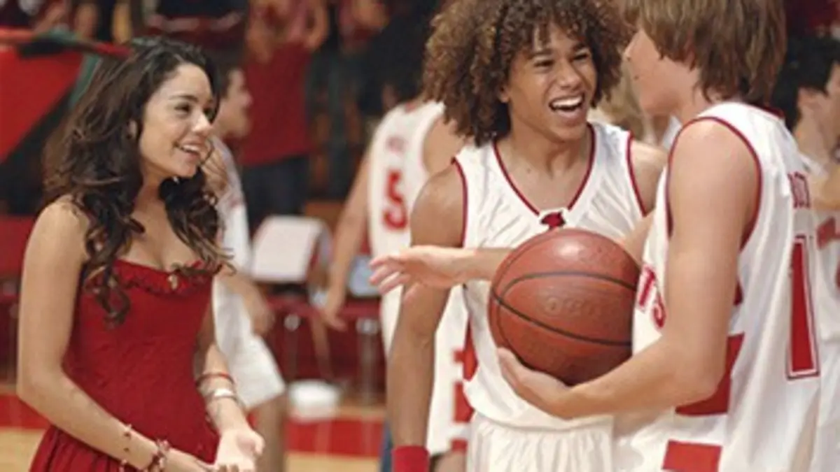 High School Musical : la série S01E02