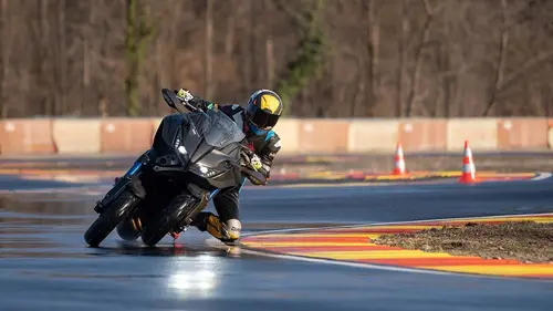 High Side : Le Meilleur S01E19 Episode 1 : All tares