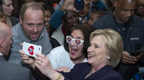 Hillary S01E01 La fille en or