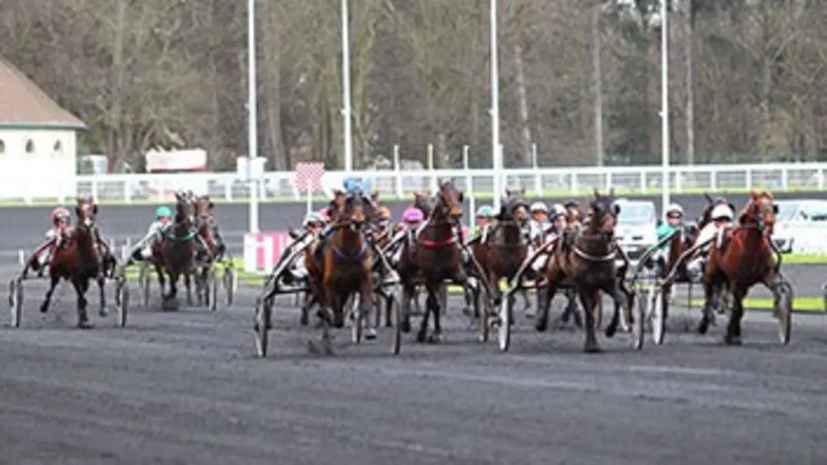 Hippisme Jour de Prix de France 2016