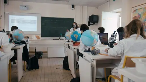 Histoires d'écoles 1968-2015