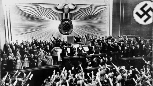 Hitler : du charisme au chaos