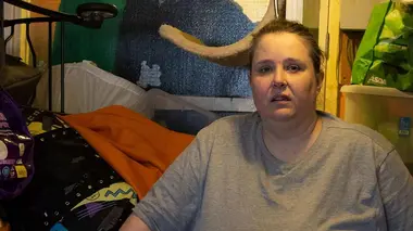 Hoarders: Buried Alive in My Bedroom