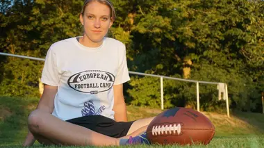 Football versus cirque