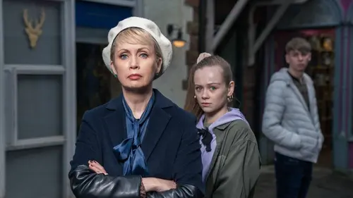 Hollyoaks : l'amour mode d'emploi E5666