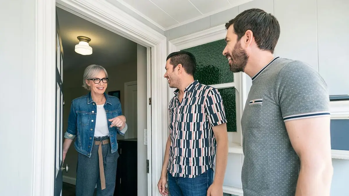 Hollywood rénove Allison Janney éblouit son assistante chérie